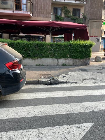 tombino occluso Milano Via Pordenone/Plezzo