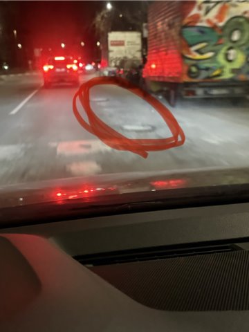 Presenza di 2 buche profonde