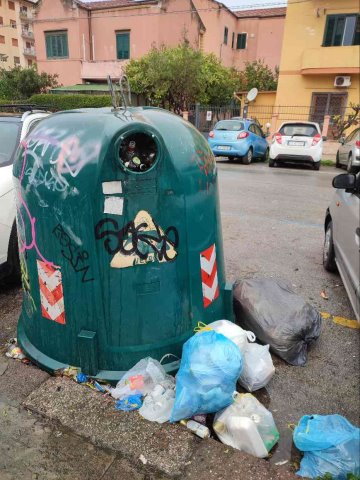 campana del vetro piena