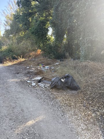 rifiuti abbandonati