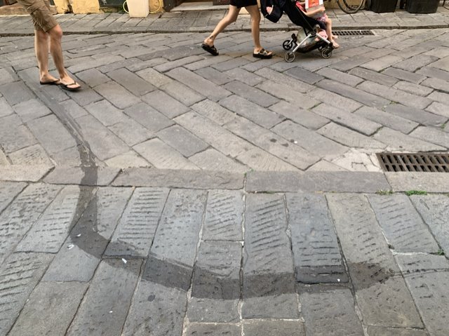 olio su strada